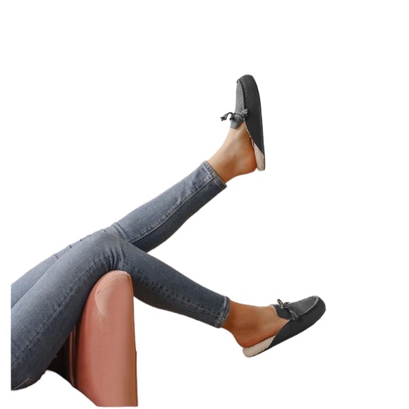 NIB Memory Foam Moccasin Slippers - Picture 7 of 7